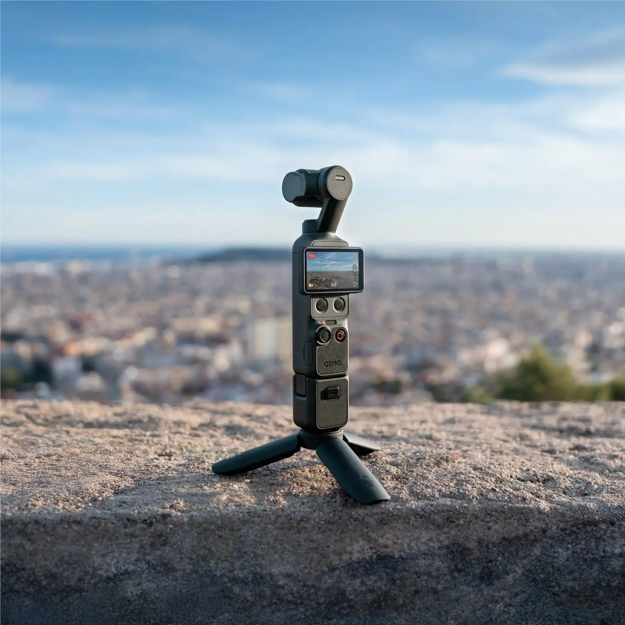 DJI Osmo Pocket 4 Creator Combo - Image 9